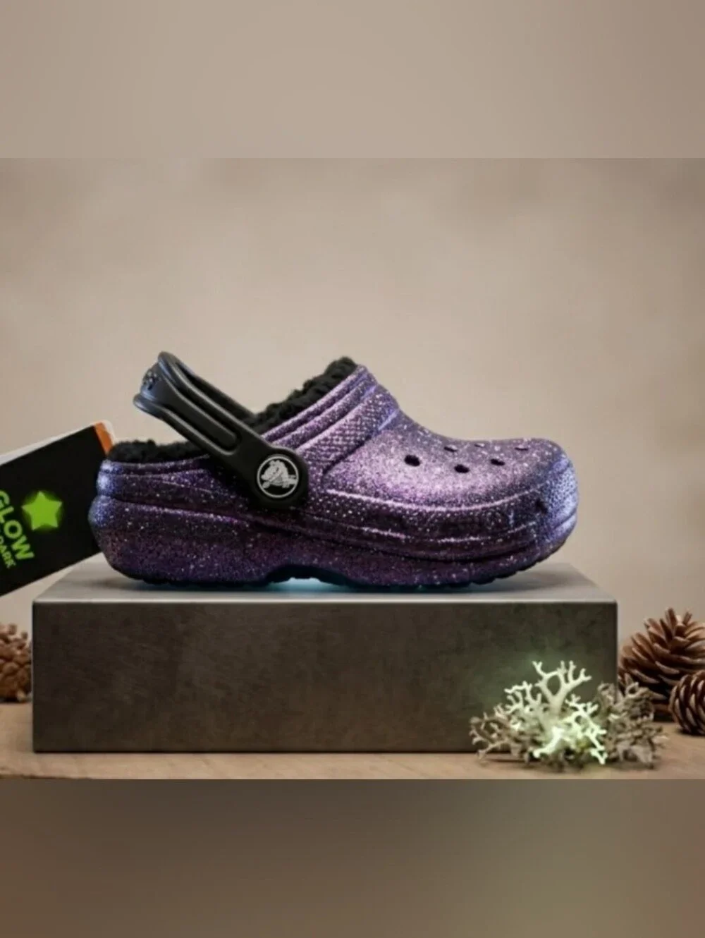 NEW! Crocs Little Kids Space Clog with Black Strap Sz 6